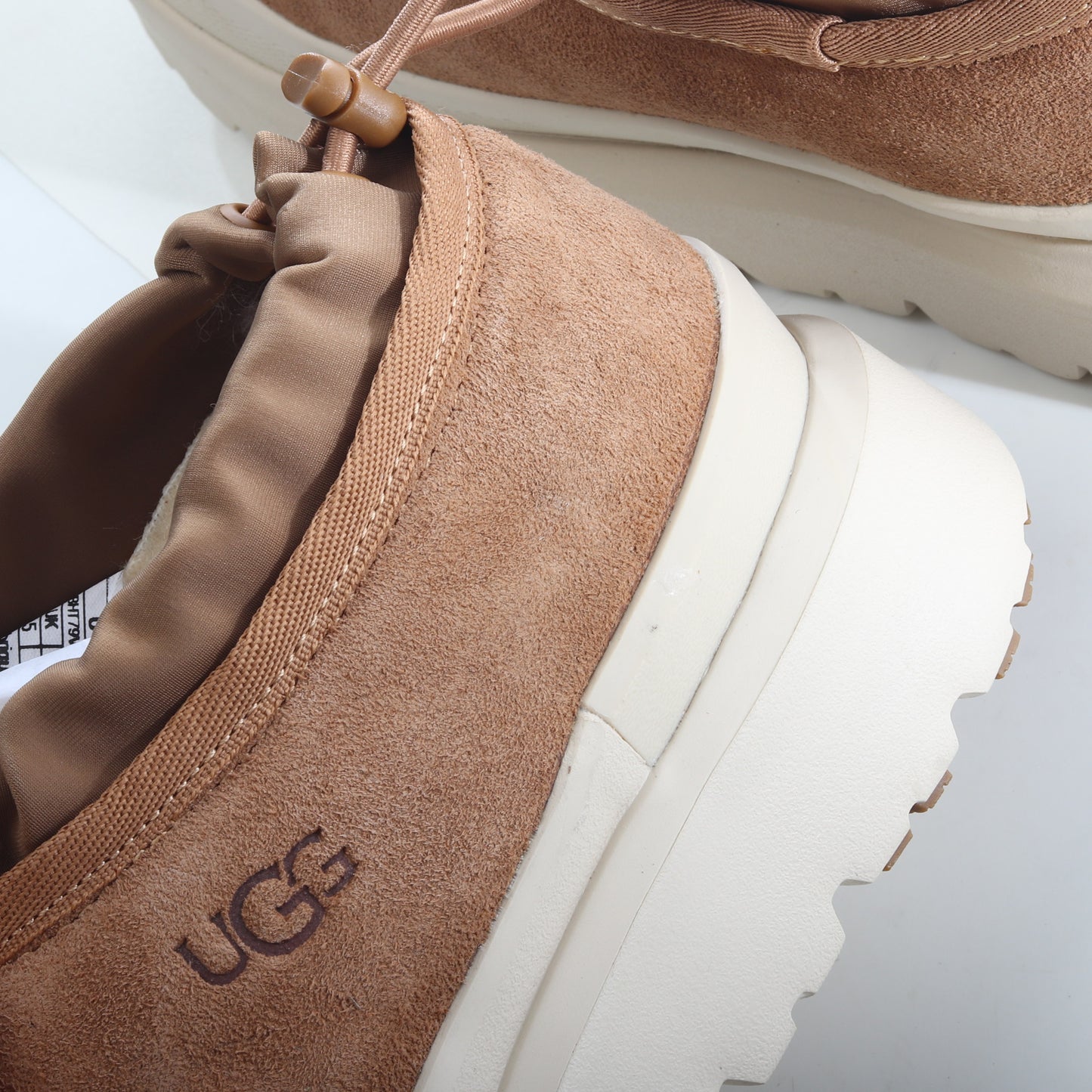 UGG Tasman Weather Hybrid Slipper Chestnut White Unisex