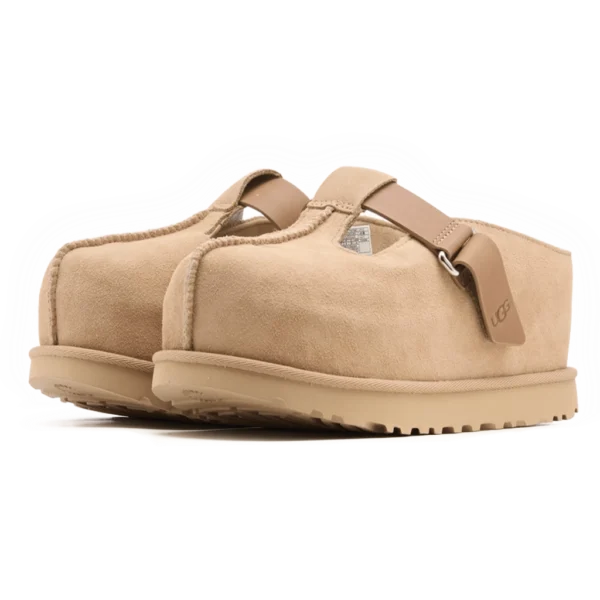 UGG Goldenstar Hi Clog Sand