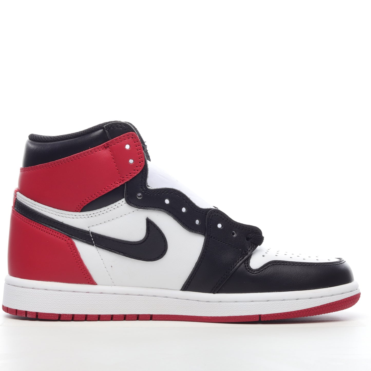 Air Jordan 1 Retro High Satin "Black Toe"
