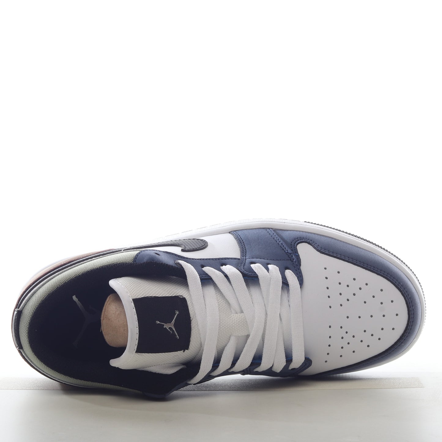 Air Jordan 1 Low Diffused Blue