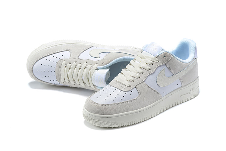 Nike Air Force 1 LV8 Platinum Tint