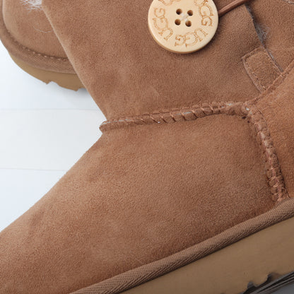 UGG Mini Bailey Button Chestnut Unisex