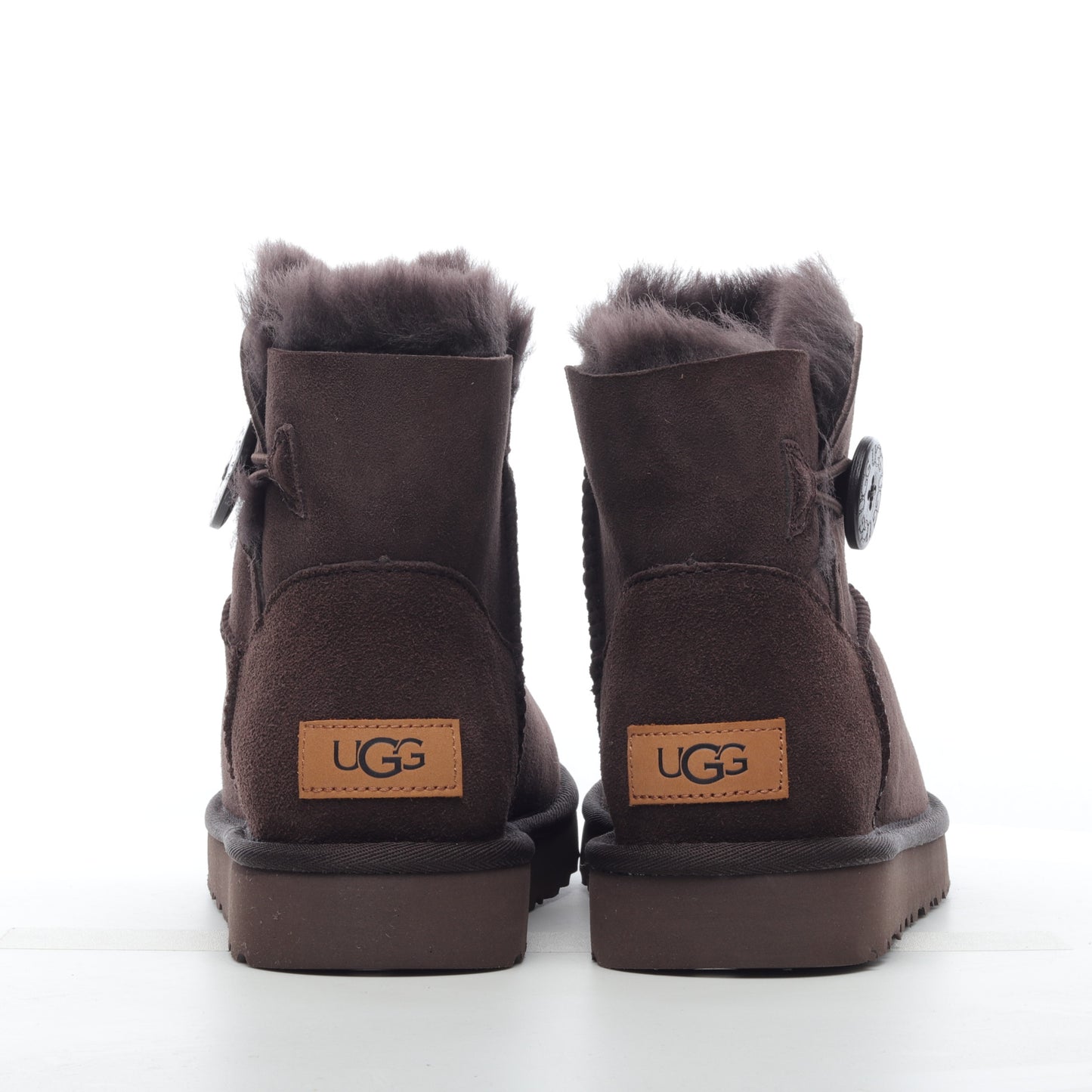 UGG Mini Bailey Button Brown Unisex