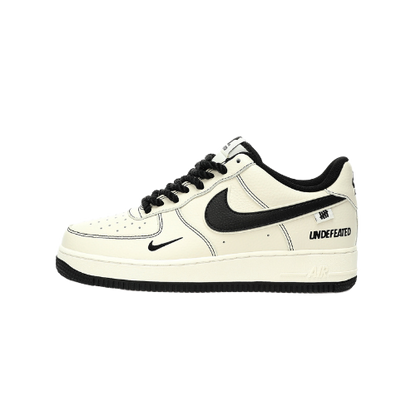 Nike Air Force 1´07 Low "Beige/Black"
