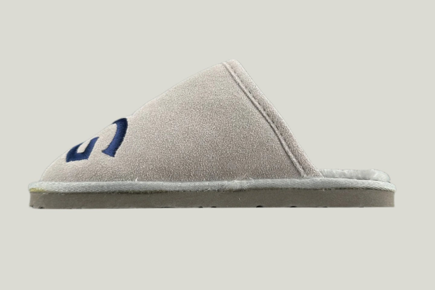 UGG Scuff Logo Slipper | האג כפכפי סקאפ
