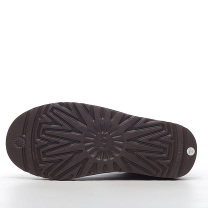 UGG Mini Bailey Button Brown Unisex