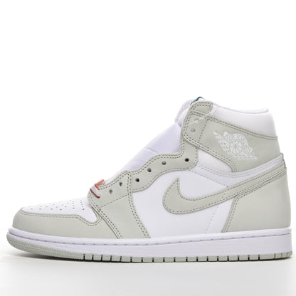 Air Jordan 1 Retro High OG Seafoam