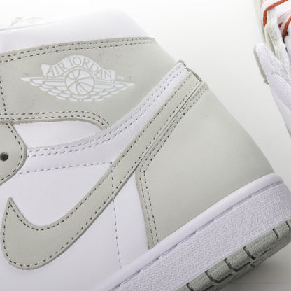 Air Jordan 1 Retro High OG Seafoam