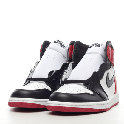 Air Jordan 1 Retro High Satin "Black Toe"