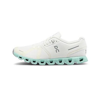 Cloud 5 Undyed White Creek